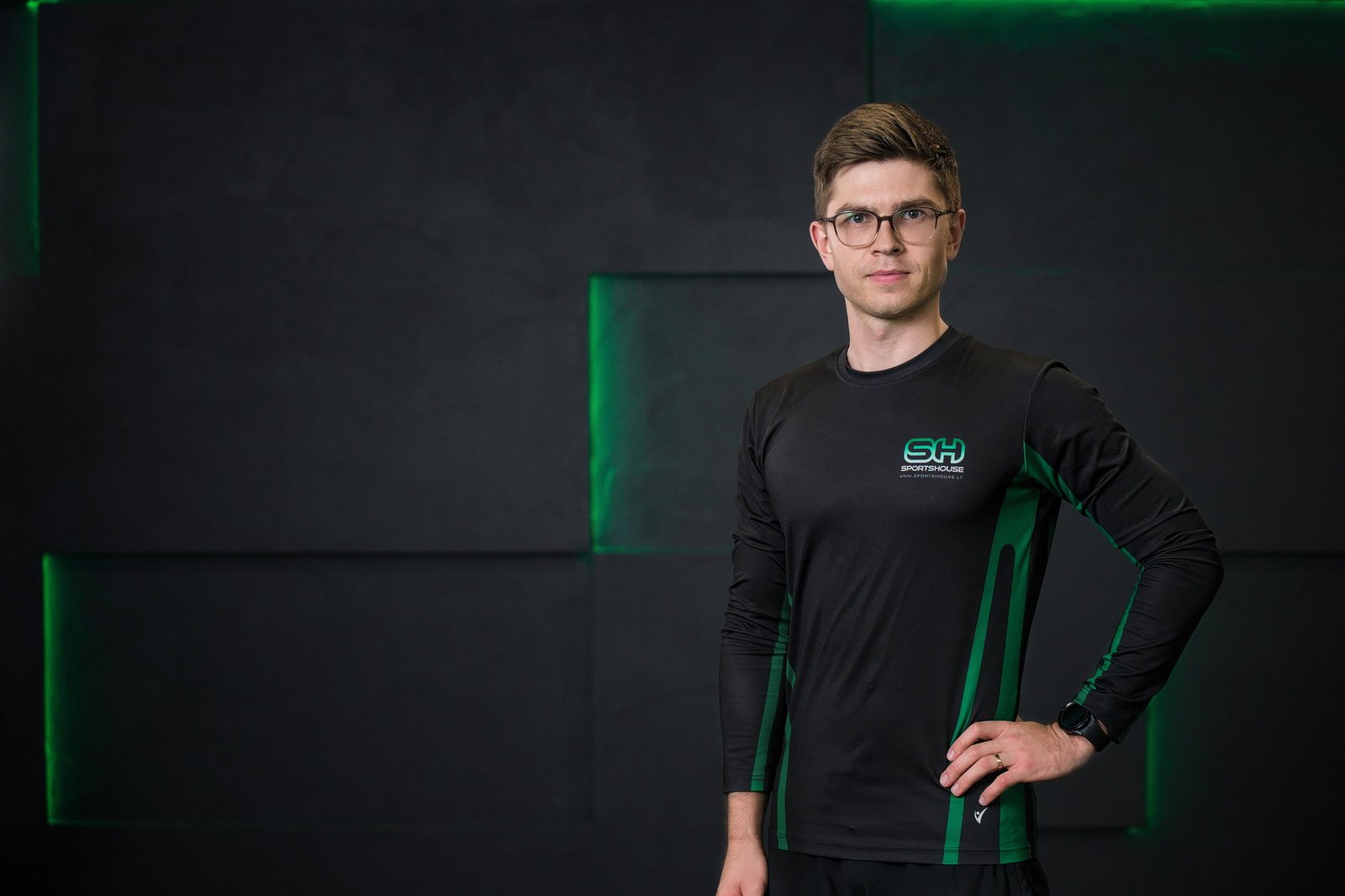 2023-09-Dominykas-P-HD Kineziterapeutas Dominykas Pakarklis